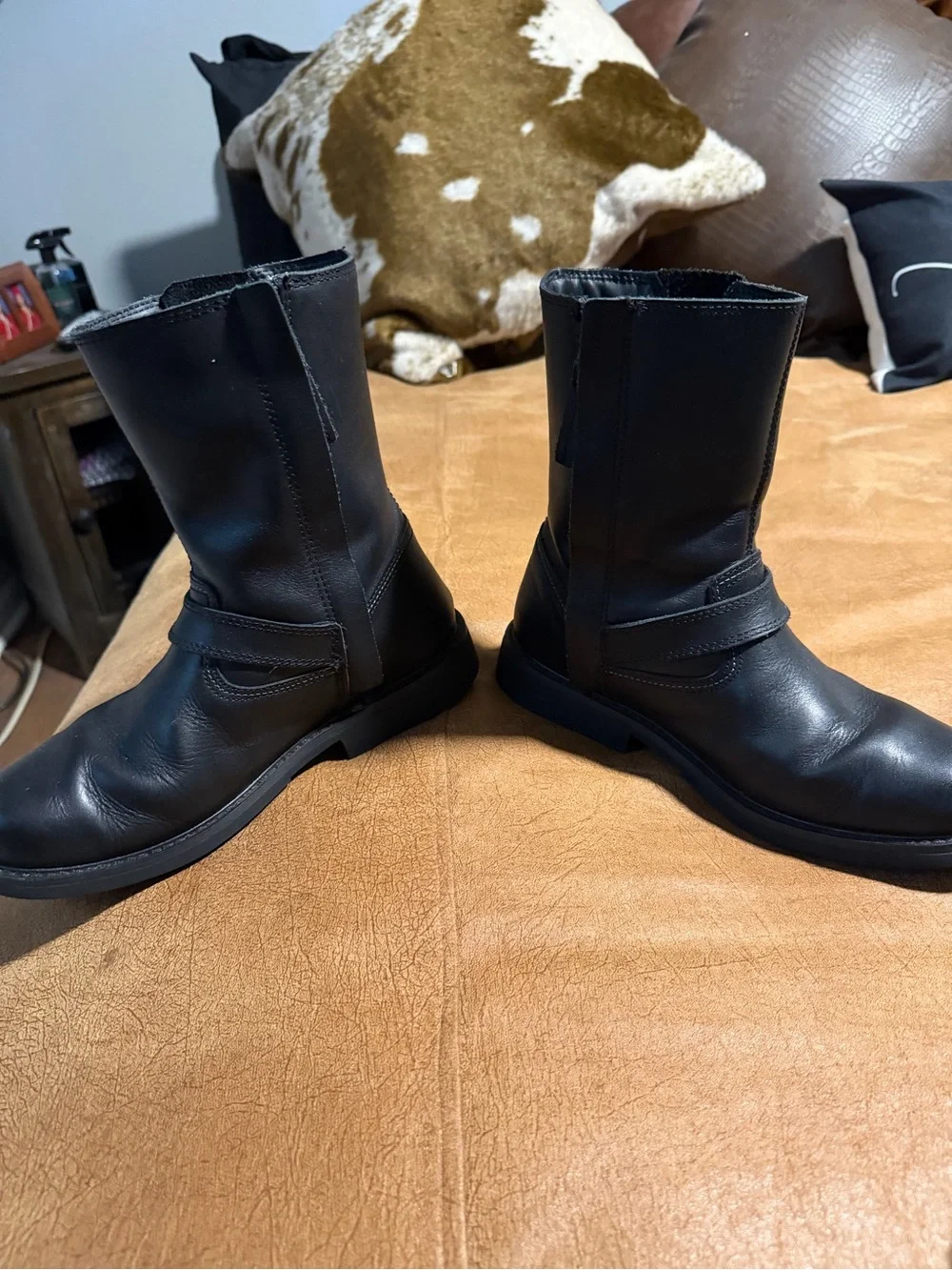 Harley-Davidson Black Leather men’s Buckle Boots Men’s 7/ Women’s 9